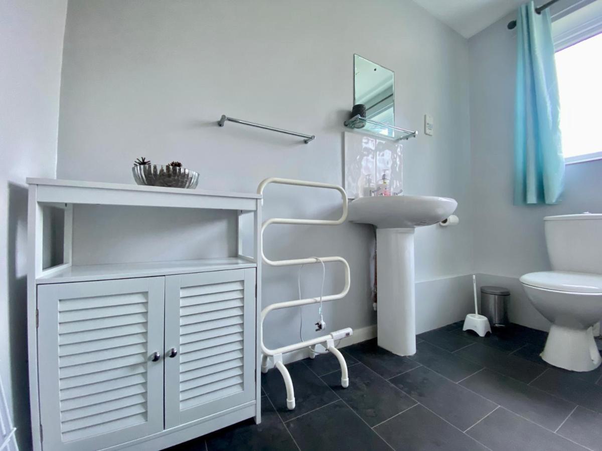 Charming Spacious 3-bedroom House, Norfolk Holiday home *